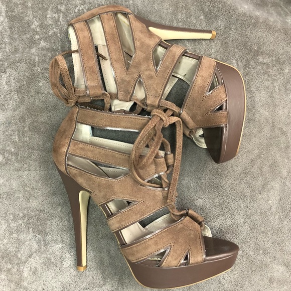 NWOB Colin Stuart lace up heels Sz 8.5 - Picture 1 of 5